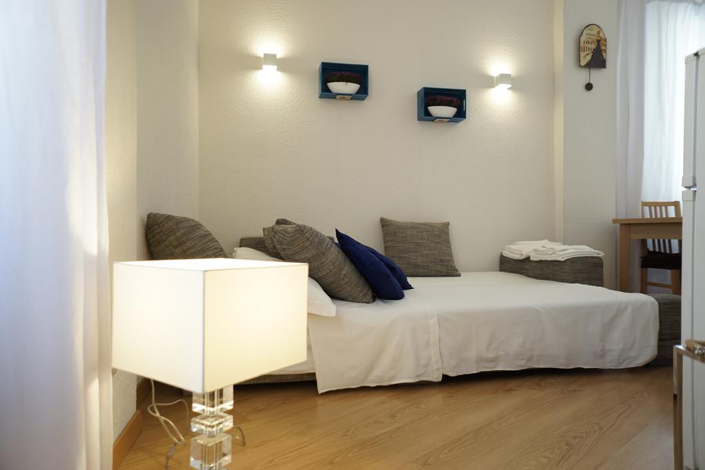 B&s Colosseo Apartment Rome